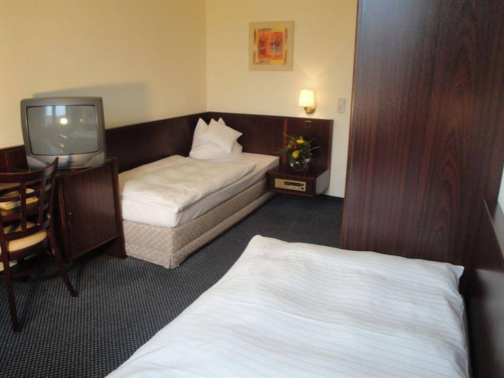 Фото Edel Weiss Hotel Und Restaurant