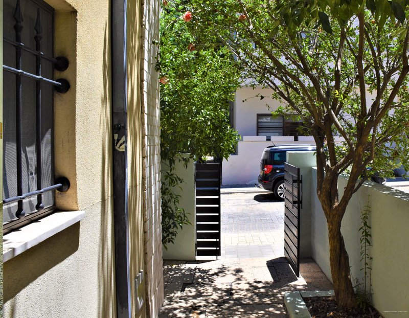 Фото Brown Seaside