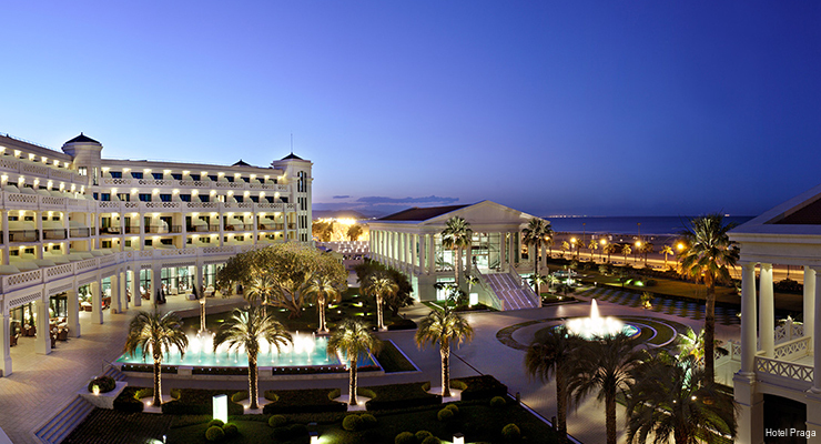 Фото отеля 1