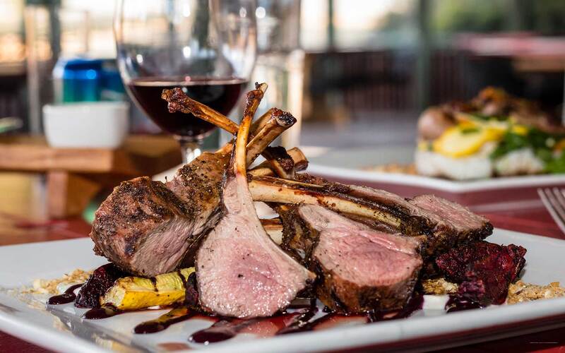 Фото Yellowstone Valley Lodge, Ascend Hotel Collection