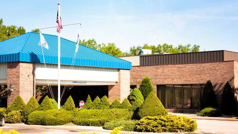 Фото Americana Inn Farmingdale