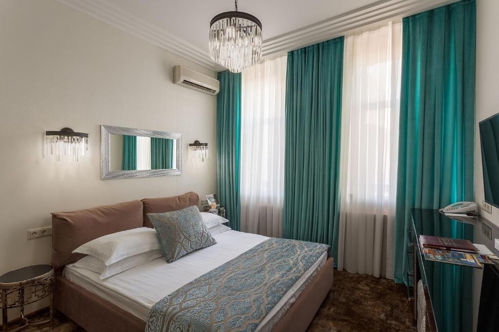 Фото Амбассадори