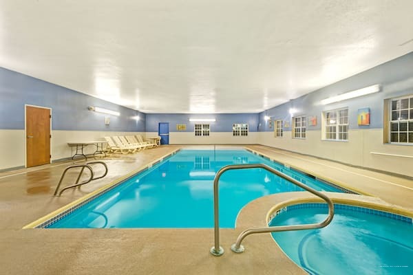 Фото Microtel Inn & Suites by Wyndham York