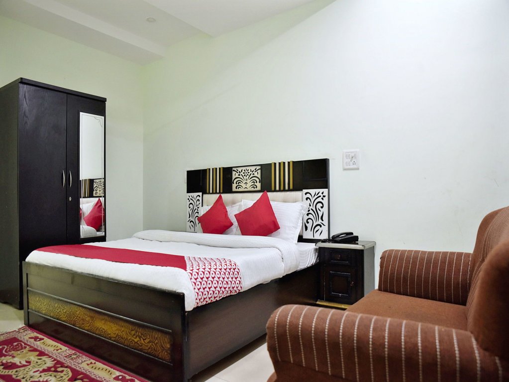 Фото Oyo Hotel Shanti Guest House