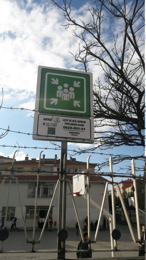 Emergency assembly area Assembly Area - Abidinpasa Primary School, Ankara, photo