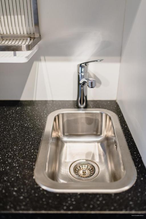 Фото Bed & Breakfast Atticus