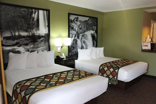 Гостиница Super 8 by Wyndham Conference Center NAU/Downtown во Флагстаффе