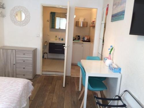 Фото Sir Nico Guest House