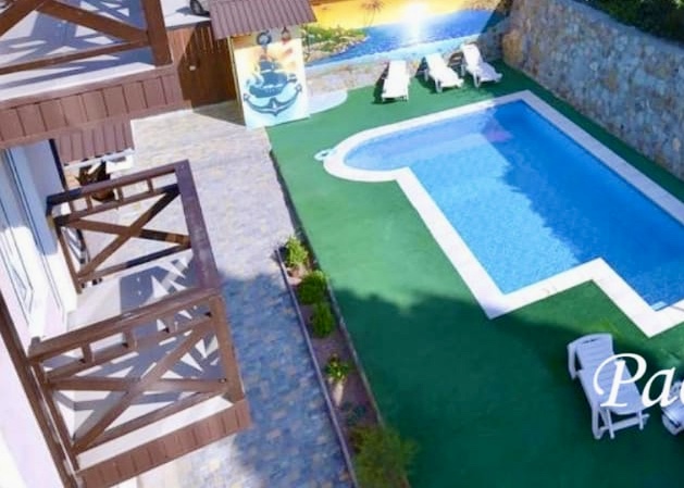 Фото отеля 2