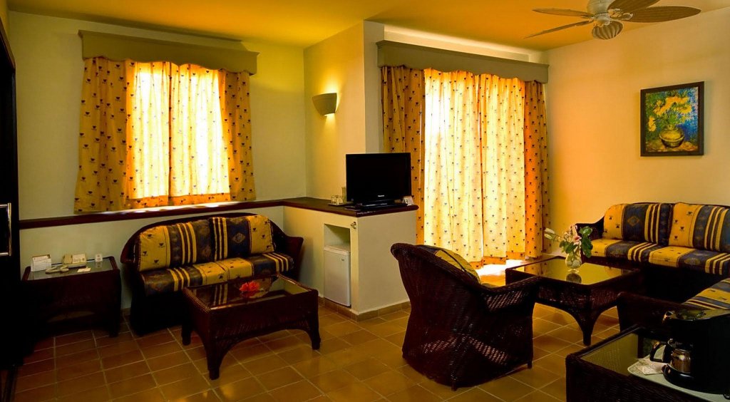Фото Catalonia Bavaro Beach Golf And Casino Resort