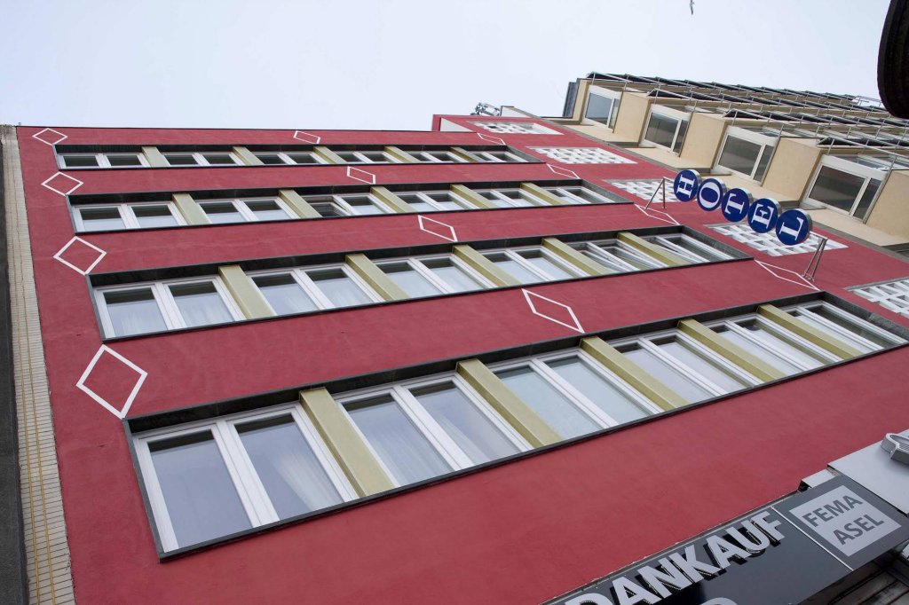 Фото отеля 2