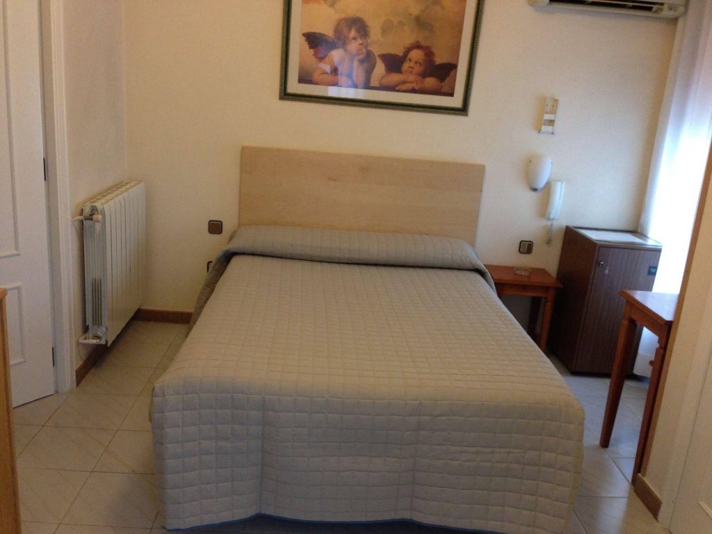 Фото Hostal Cervantes