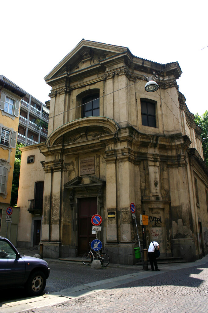 Италия Милан Piazza Borromeo