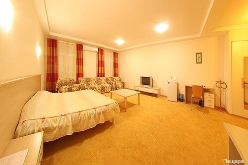 Гостиница пещера алушта