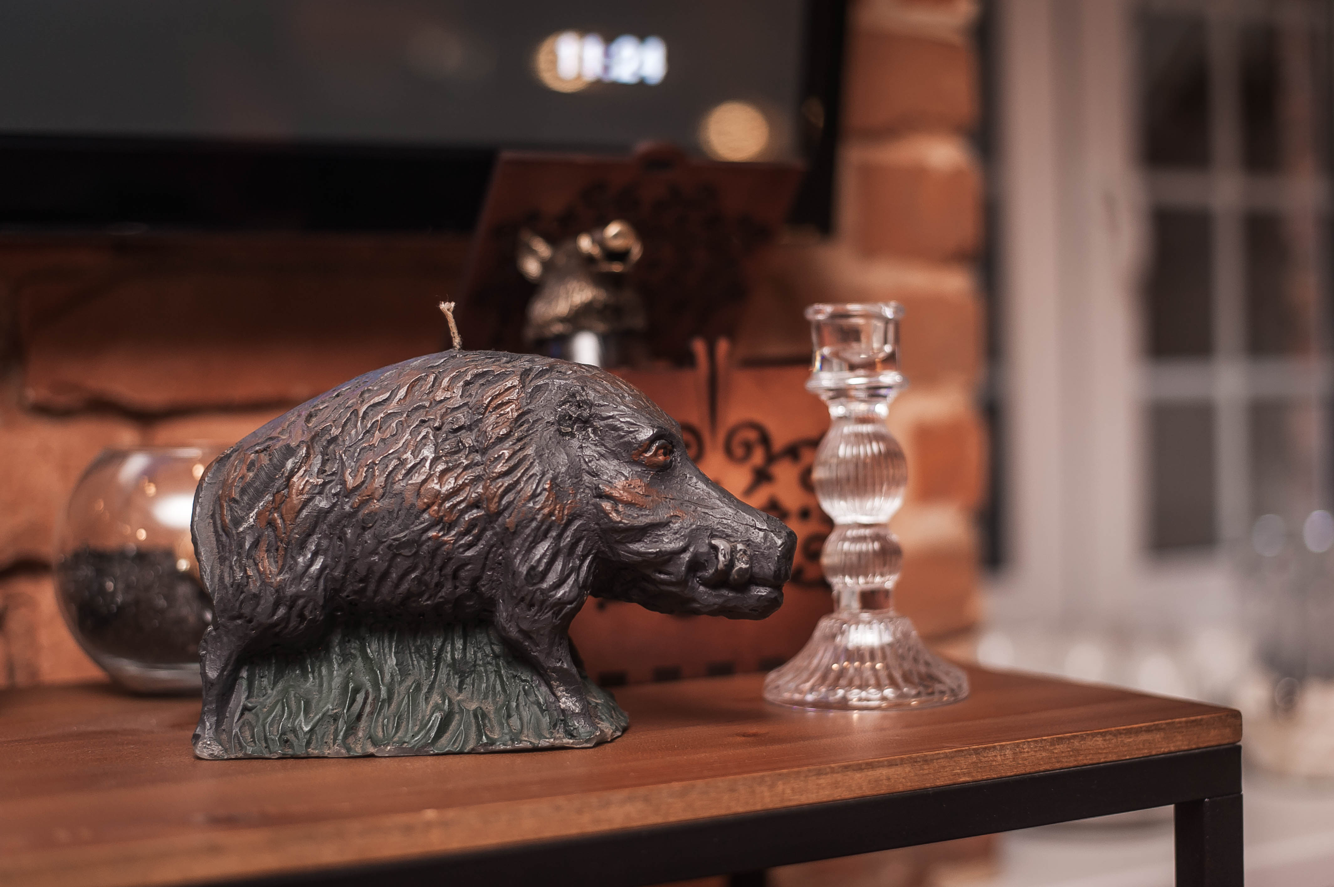 Фото Бронзовый Кабан