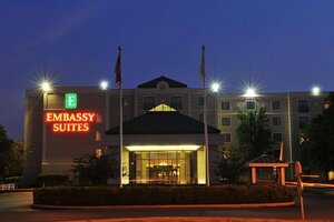 Гостиница Embassy Suites Philadelphia - Airport