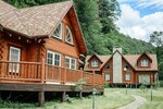 Shanti Lodge (kottedzhny posyolok Zolotoy kashtan, 8), hotel