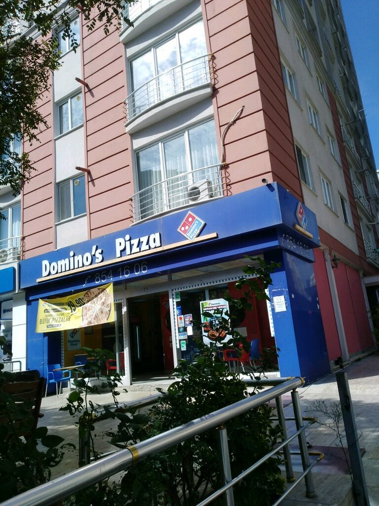 Pizzeria Domino's Pizza, Istanbul, photo
