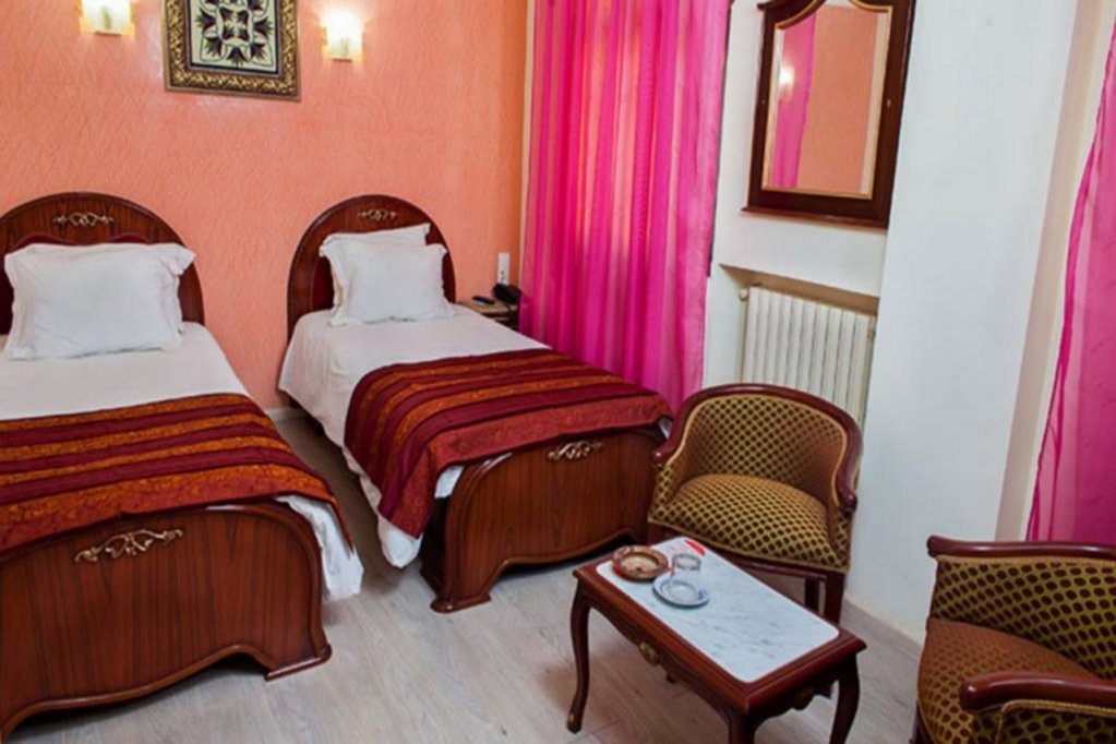 Фото отеля 1