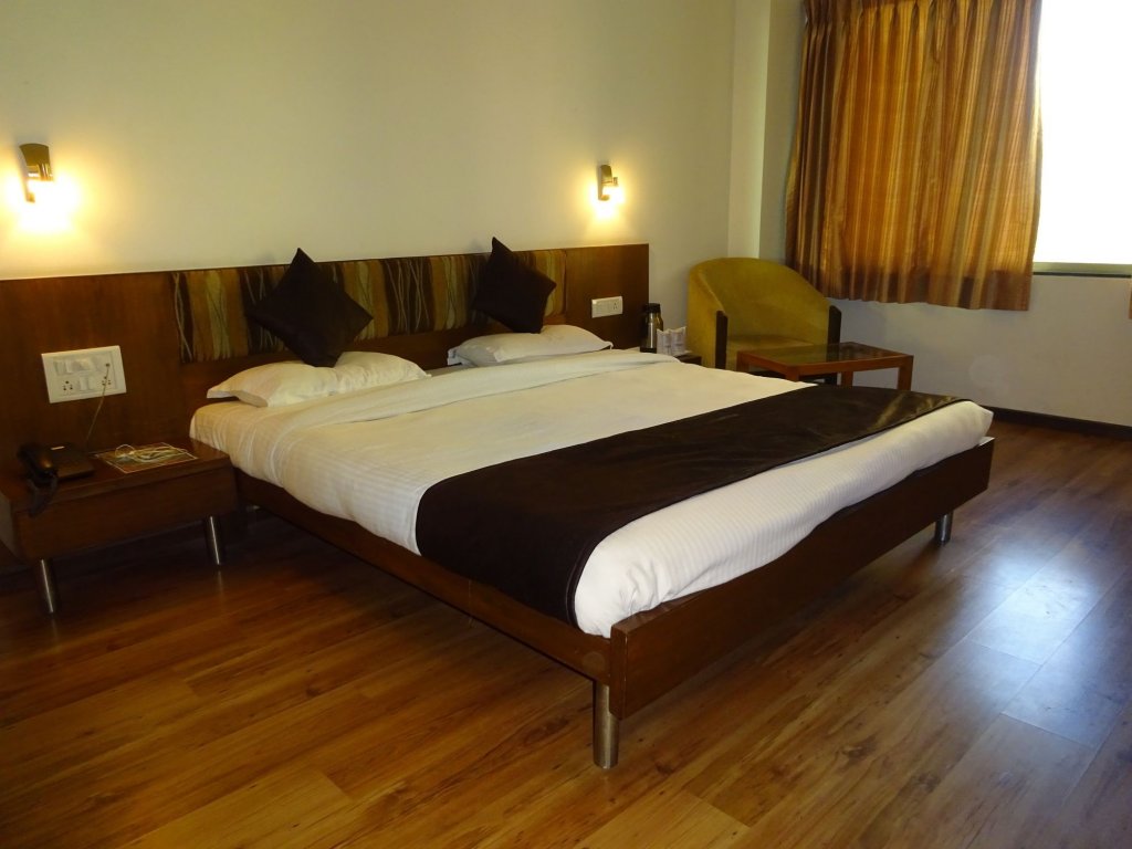 Фото Oyo 12945 Hotel President