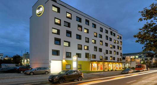 Фото B&b Hotel Braunschweig-City