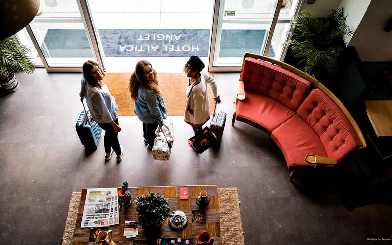 Фото greet hotel La Teste Bassin d' Arcachon