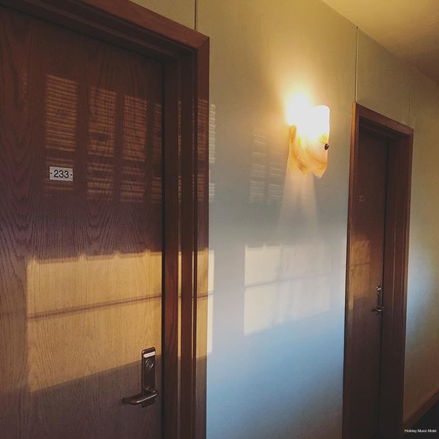 Фото Holiday Music Motel