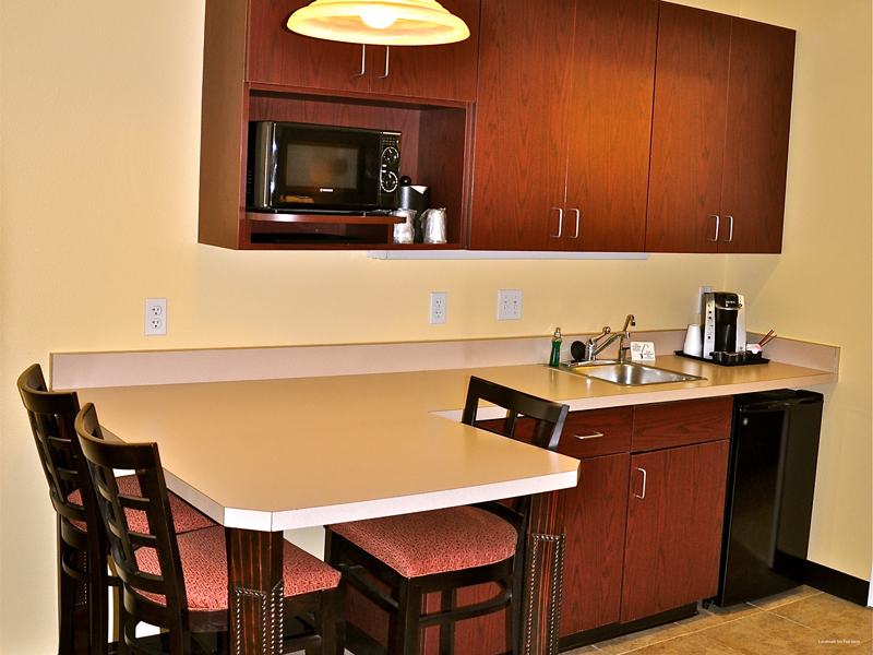 Фото Landmark Inn Fort Irwin