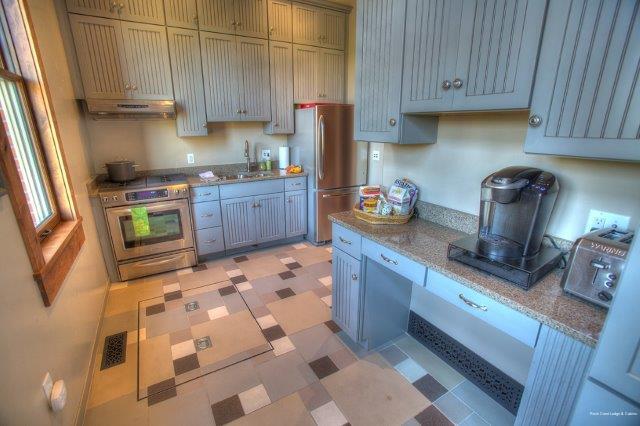 Фото Rock Crest Lodge And Cabins