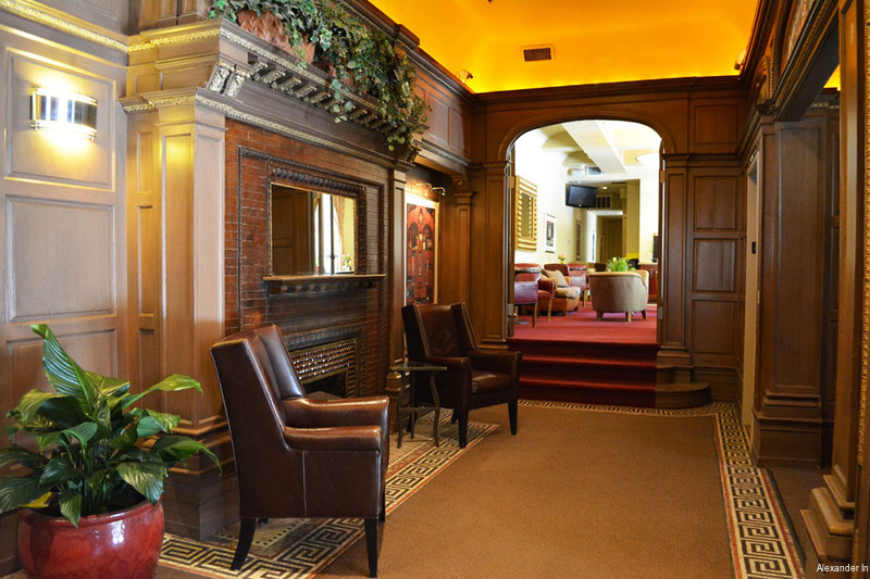 Фото Alexander Inn