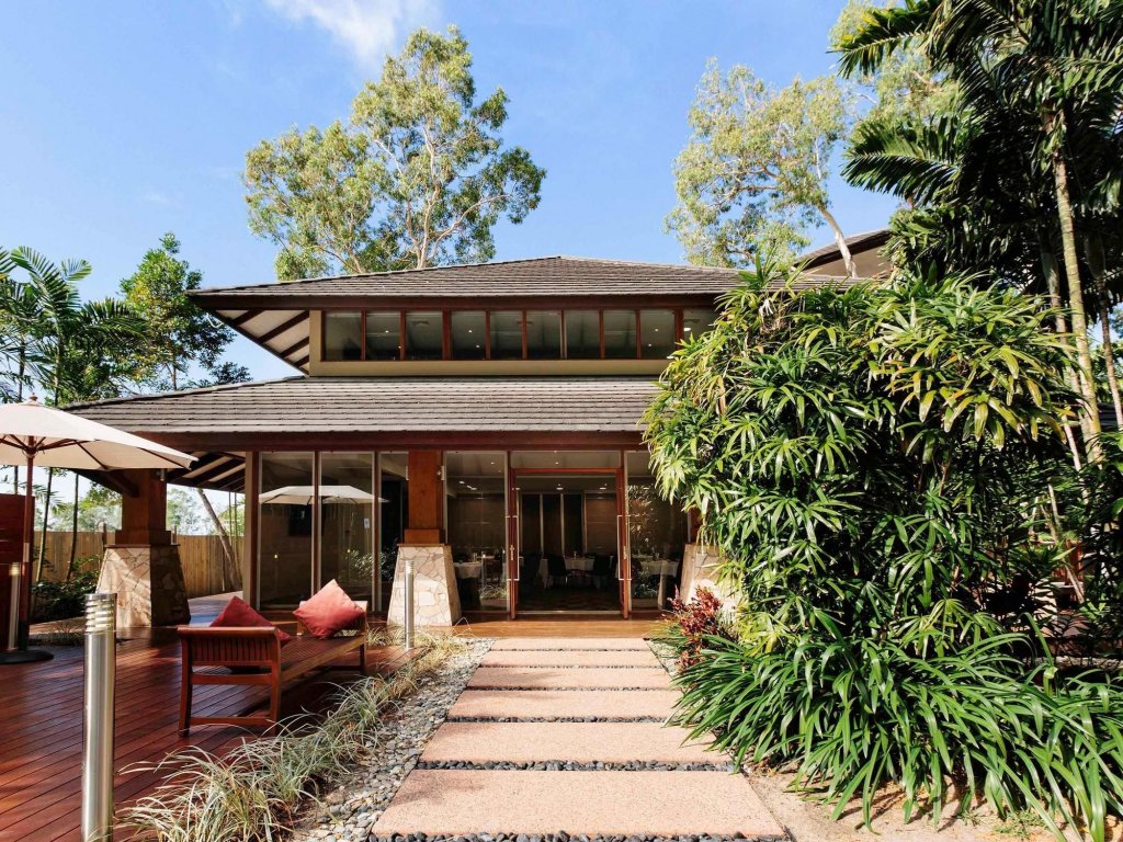 Фото Pullman Palm Cove Sea Temple Resort and SPA