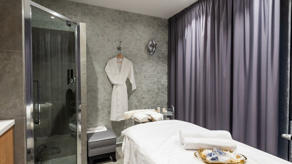منتجعات Beauty saloon Crystal Space & Wellness ، سان بطرسبرغ، صورة