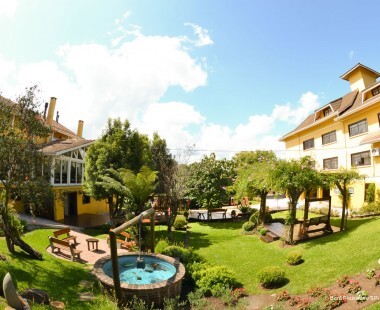 Фото отеля 2