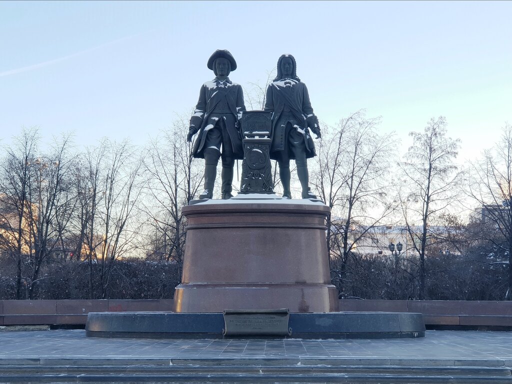 Памятник, мемориал Памятник В. Н. Татищеву и Г. В. де Геннину, Екатеринбург, фото