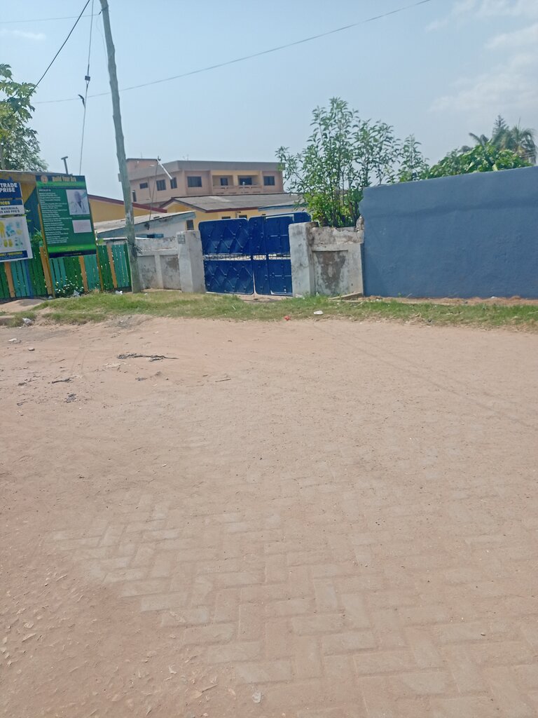 Medical center, clinic Build your ark herbal center, Accra, photo