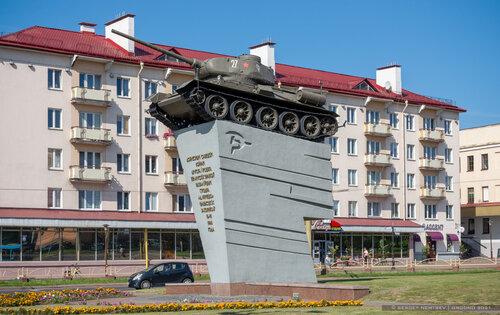Танк Т-34-85, памятник технике, Гродно, улица Стефана Батория — Яндекс Карты