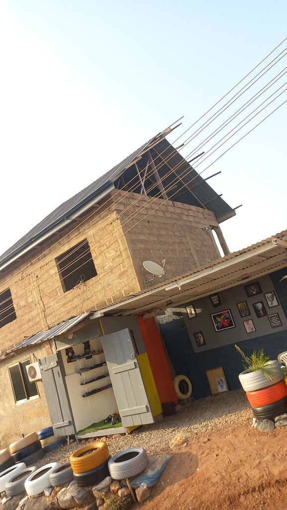 Art workshop Art Point, Earth, photo