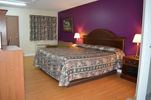 Гостиница Kenora Motel в Виндзоре