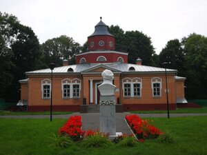 Музей-усадьба писателя графа А.К. Толстого Красный Рог (Bryansk Region, Pochepskiy rayon, Krasnorogskoye selskoye poseleniye), museum