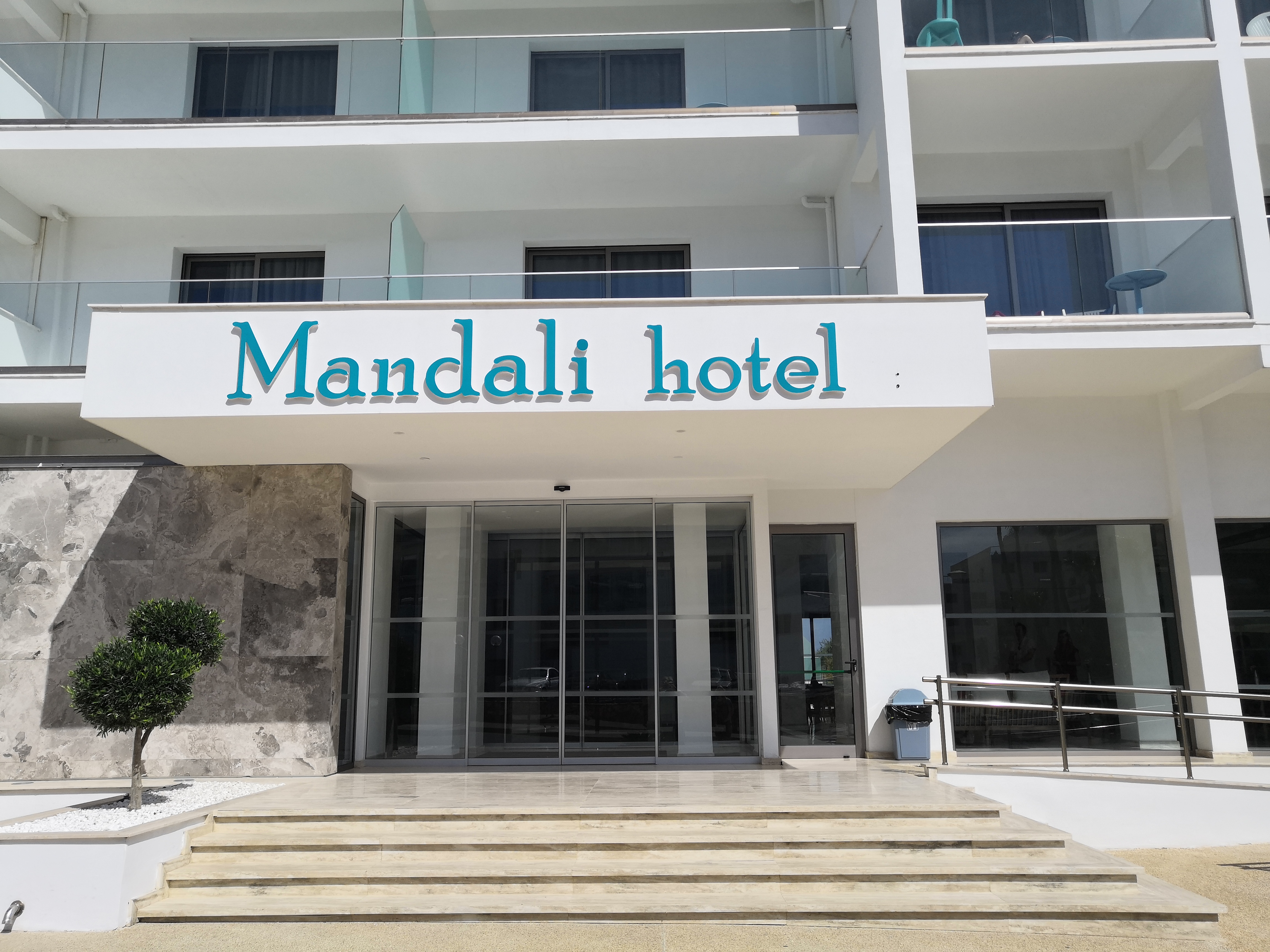 Фото отеля 3