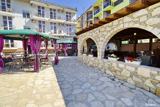 Фото Янакис