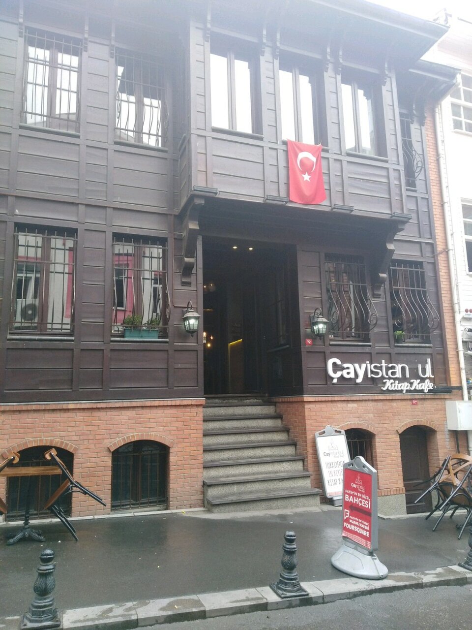 cayistanbul kitap kafe cay ve kahve magazalari kalenderhane mah cemal yener tosyali cad no 72 fatih istanbul turkiye yandex haritalar