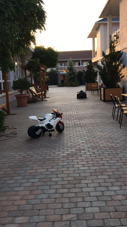 Фото Лазурный