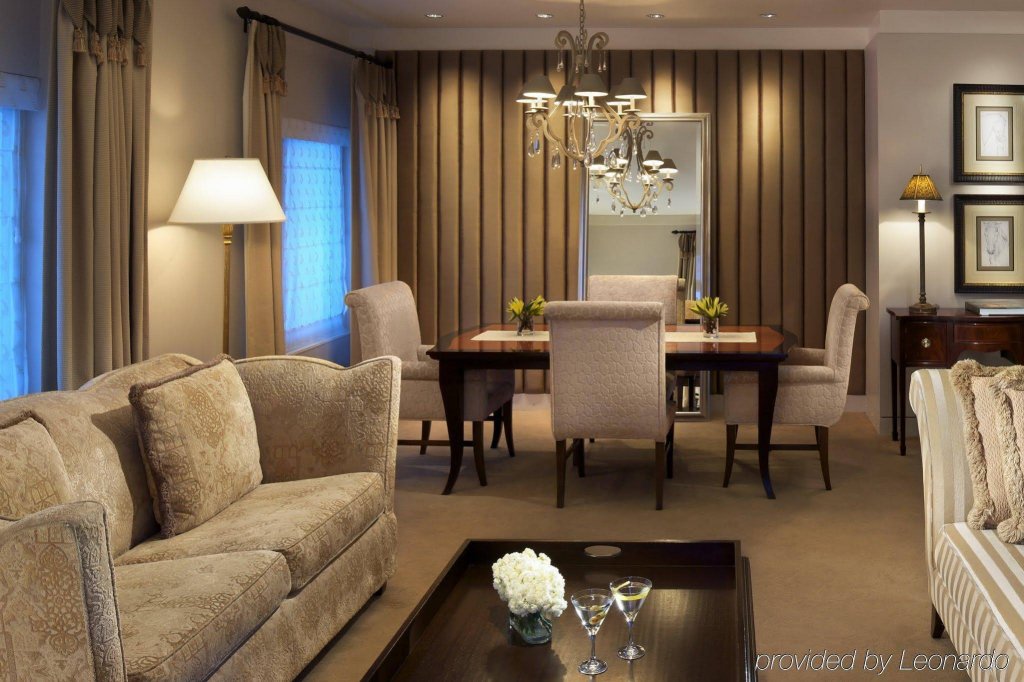 Фото Taj Campton Place