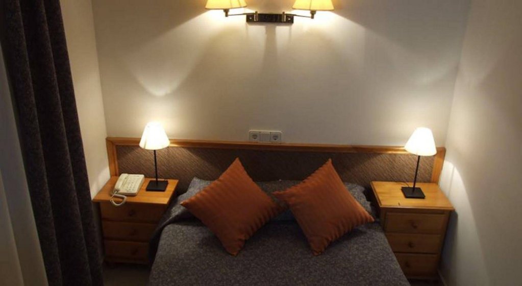 Фото Hotel Montserrat