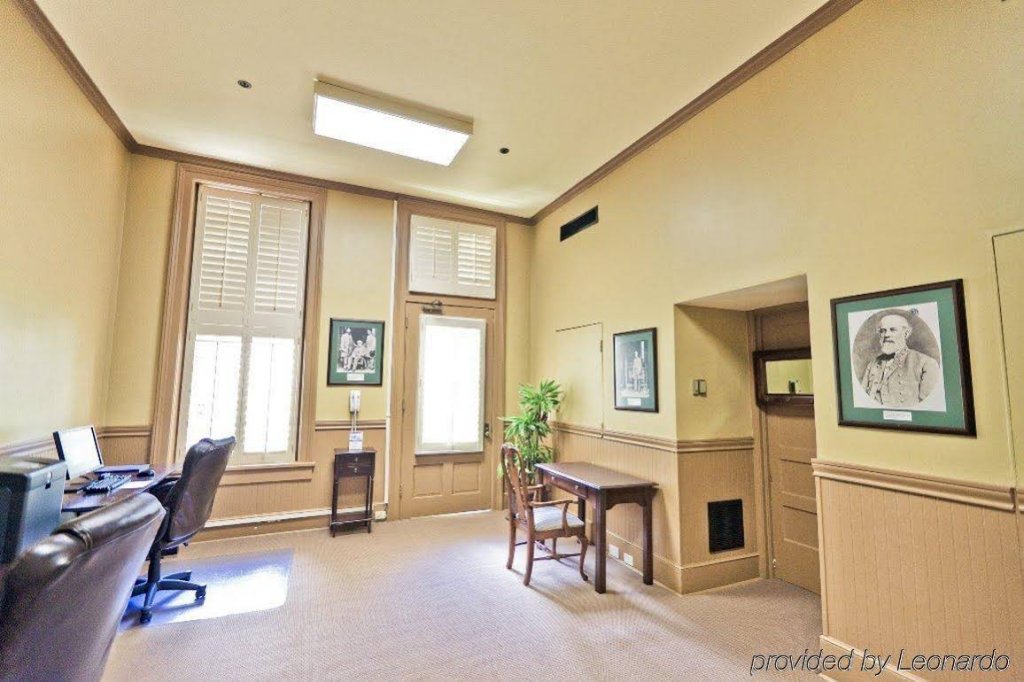 Фото Menger Hotel