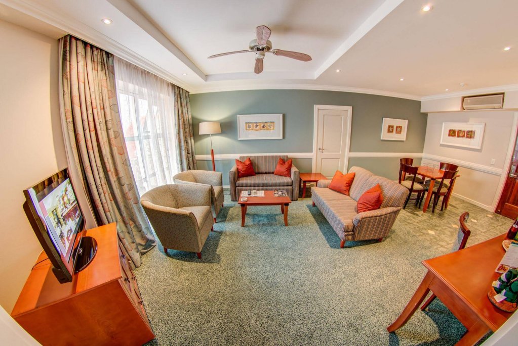 Фото Courtyard Port Elizabeth