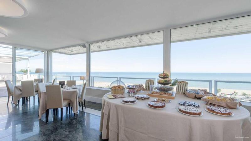 Фото Hotel Esplanade