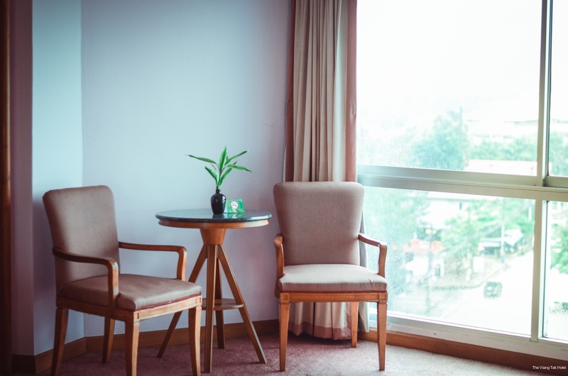 Фото The Viangtak Riverside Hotel