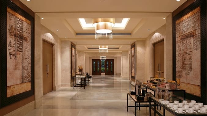 Фото DoubleTree by Hilton Hotel Agra